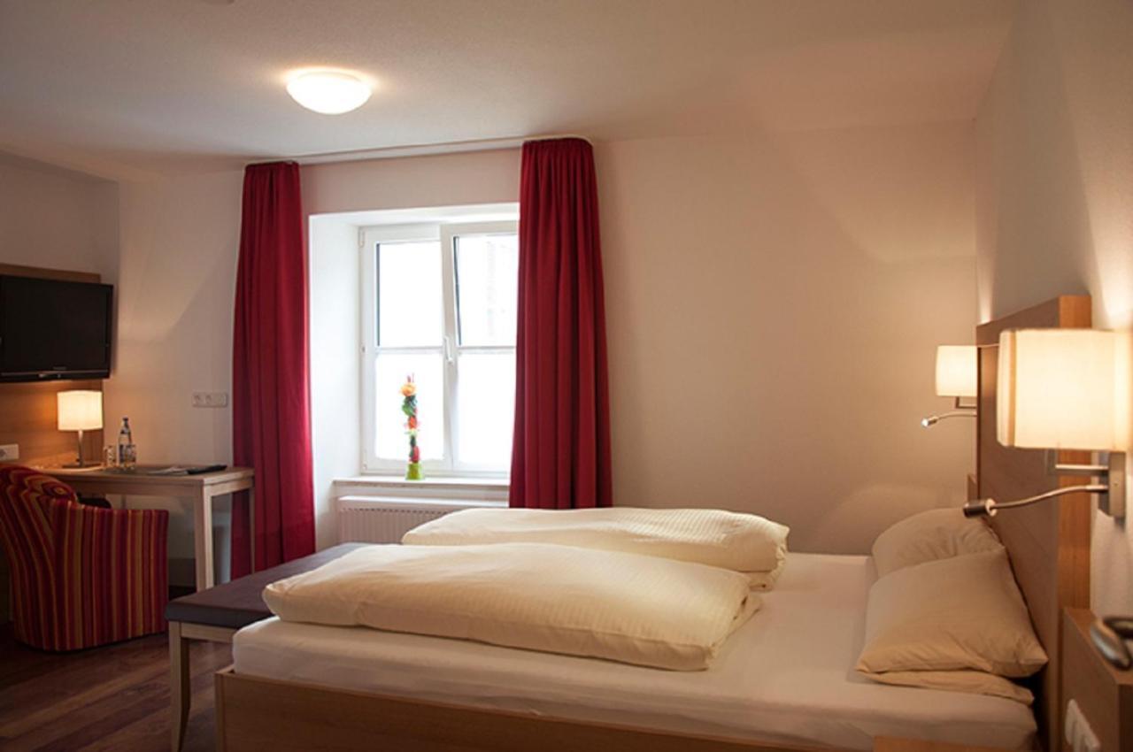 Hotel Gasthof Zum Goldenen Lamm Harburg  Exterior photo